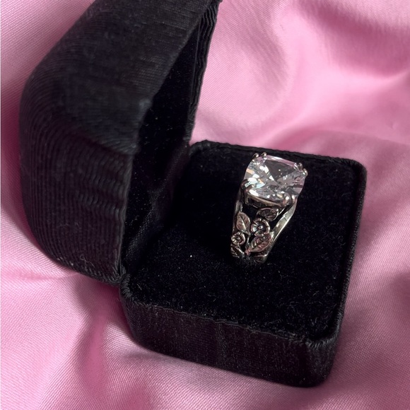 Sterling Silver CZ Statement Ring with Floral Filigree Design, New!  Size 7 - Picture 5 of 5